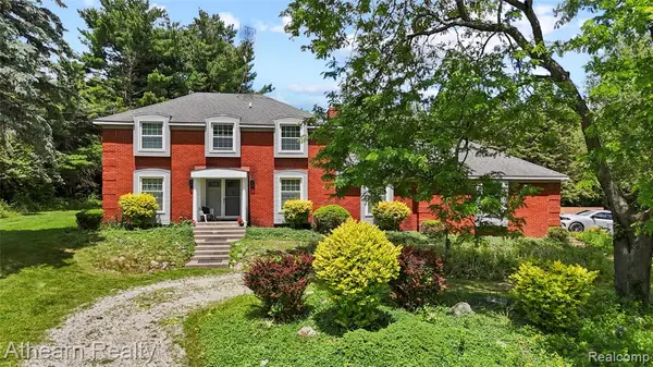 12427 Foley, Fenton, MI 48430