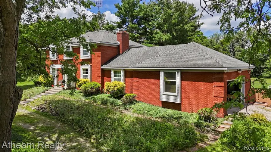 12427 Foley, Fenton, MI 48430 - #3