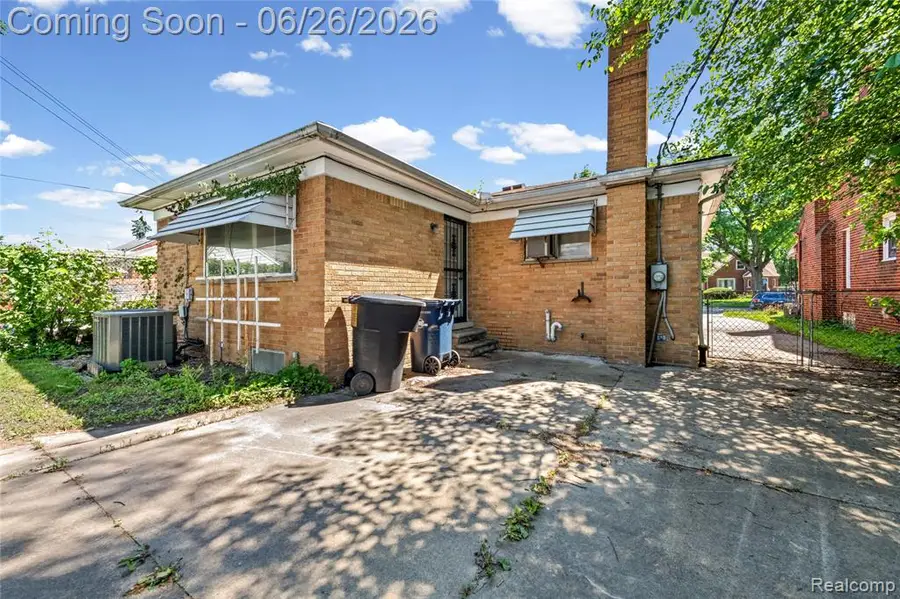 18645 Whitcomb, Detroit, MI 48235 - #3