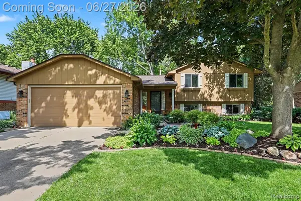 5134 Old Cove, Clarkston, MI 48346