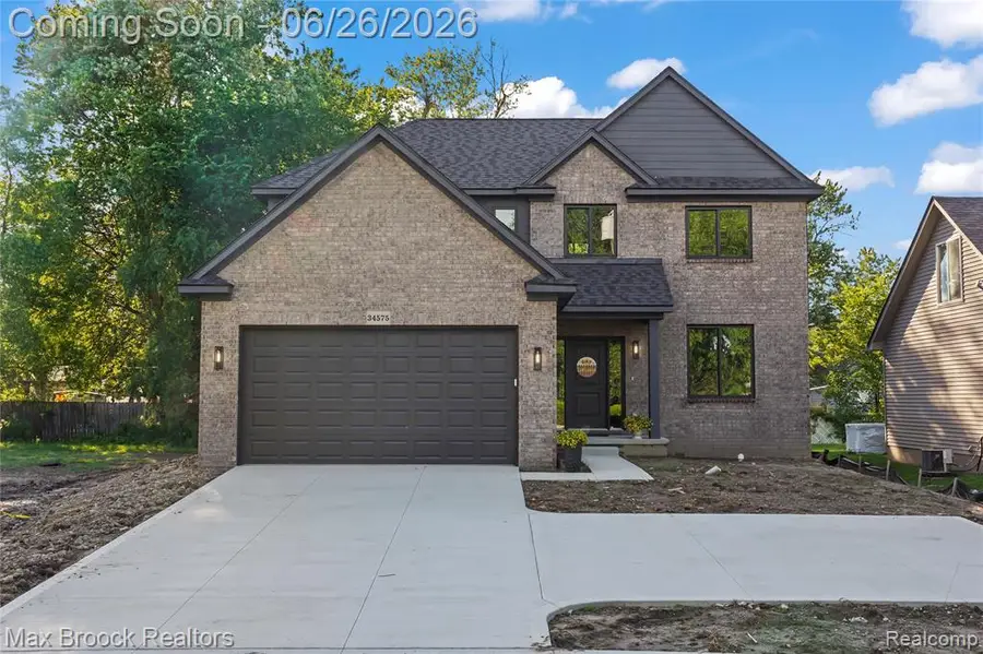 34575 Jefferson, Harrison Township, MI 48045 - #2