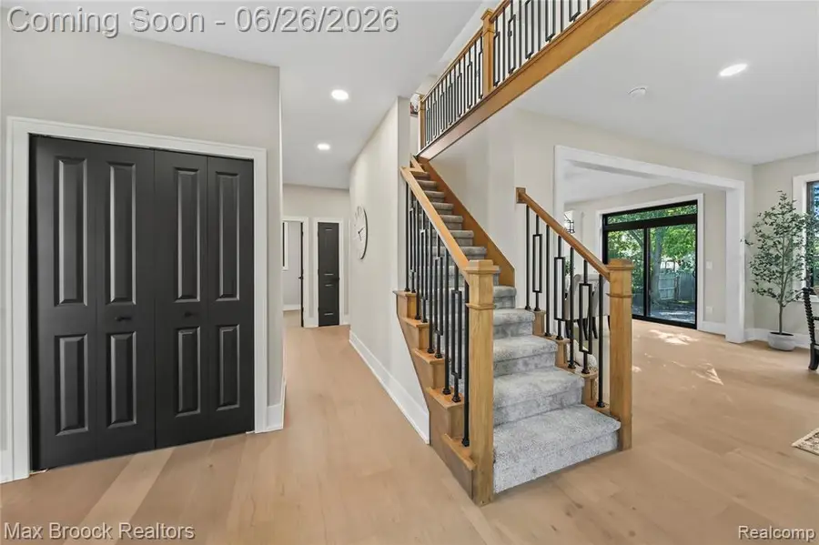 34575 Jefferson, Harrison Township, MI 48045 - #3