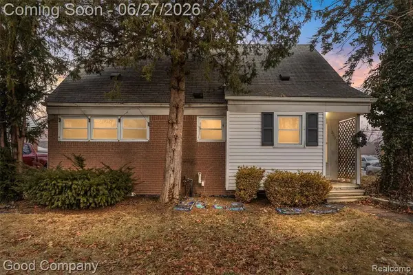 20315 Lancaster, Harper Woods, MI 48225