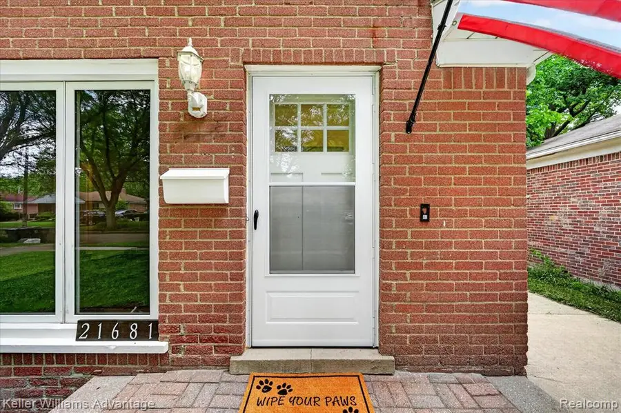 21681 Sussex, Oak Park, MI 48237 - #3