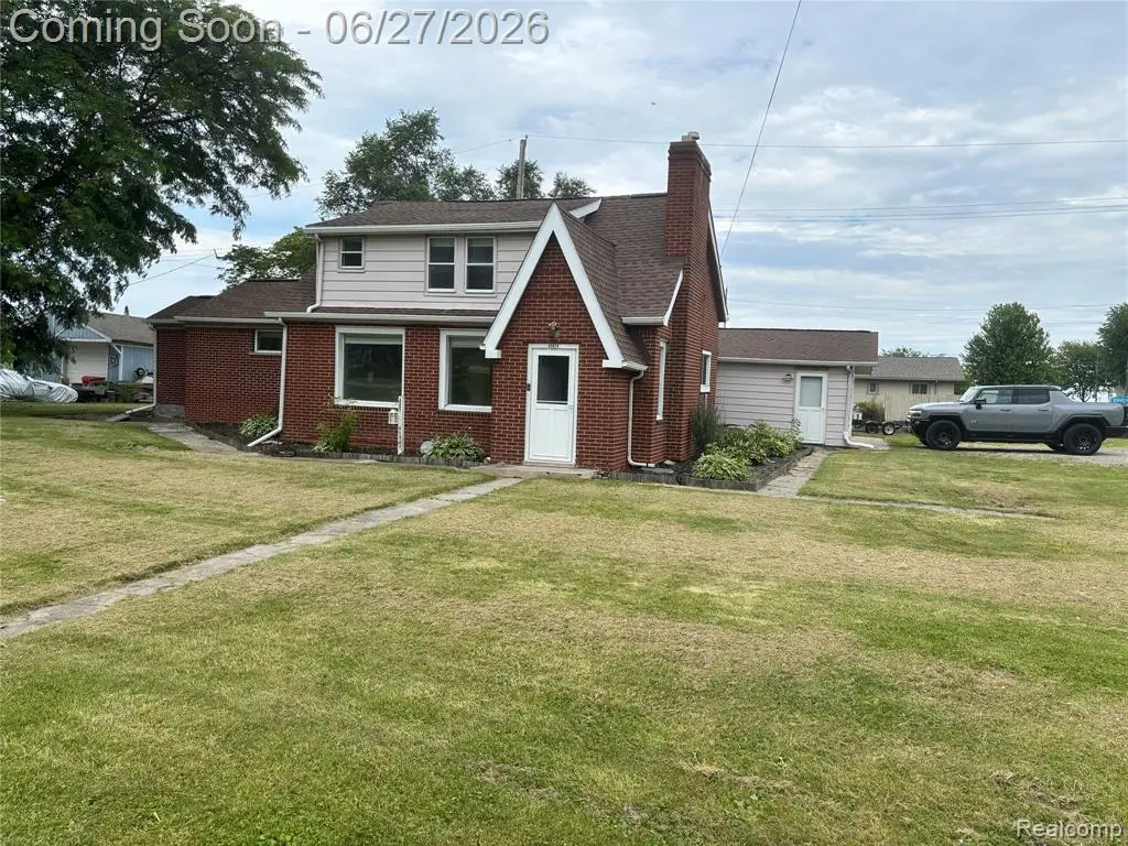 45824 Jefferson Ave, Chesterfield, MI 48047 - #1