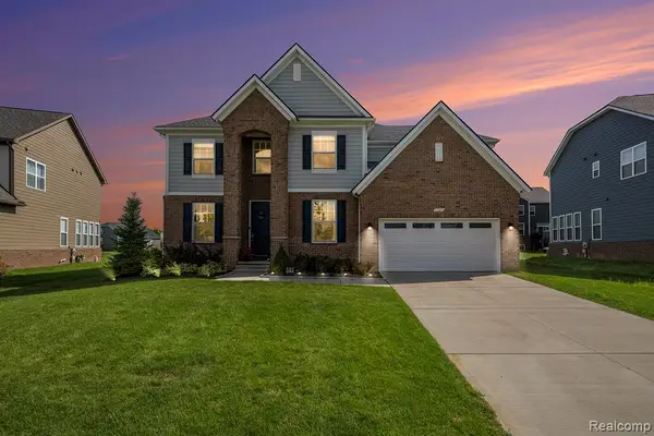 53213 Bay Laurel, South Lyon, MI 48178