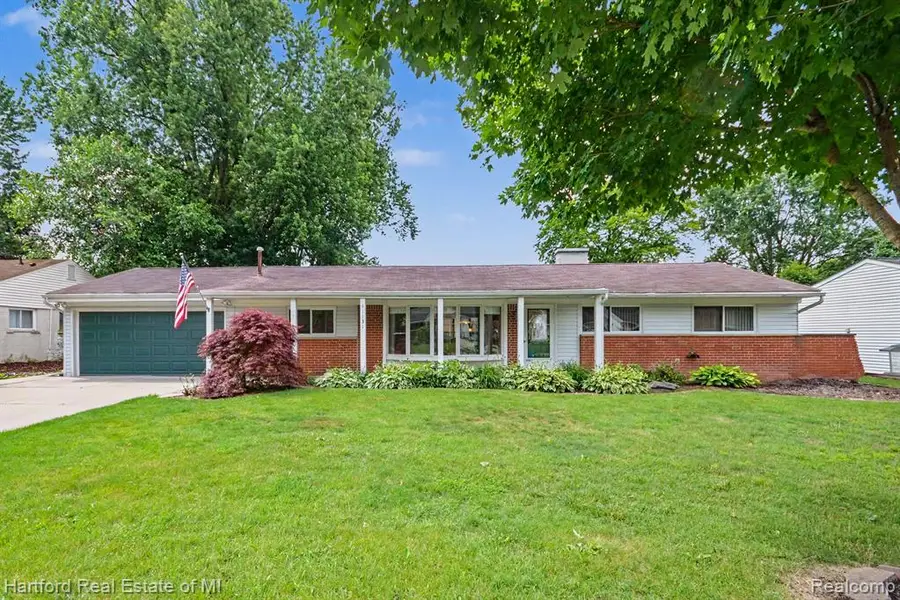 41131 S Mcmahon, Novi, MI 48375 - #2
