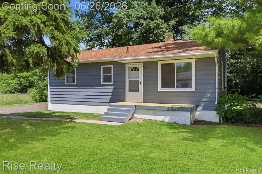 3472 W Gracelawn, Flint, MI 48504 - #2