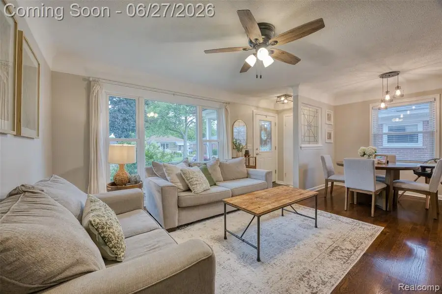 20304 California, Saint Clair Shores, MI 48080 - #2