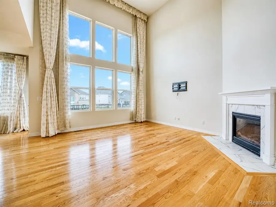 3155 Huntsman, Lake Orion, MI 48360 - #3