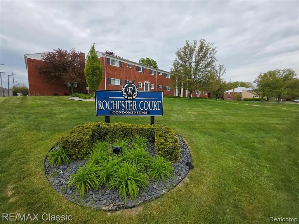 1101 Tienken #206, Rochester Hills, MI 48306 - #1