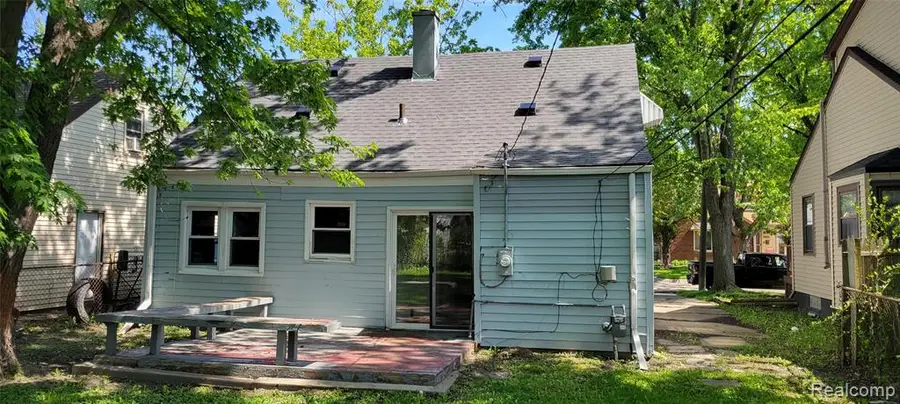 20462 Kingsville, Harper Woods, MI 48225 - #3