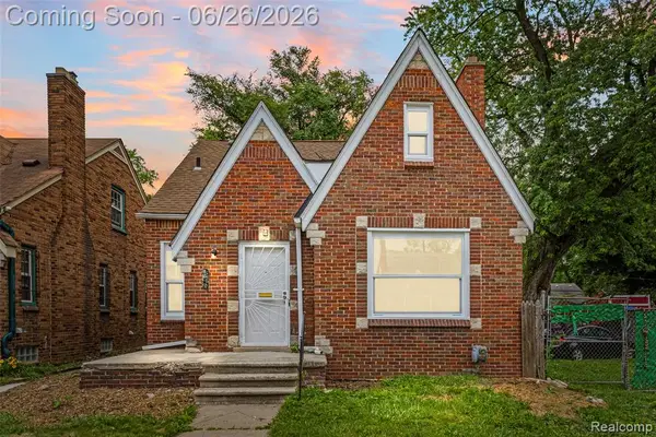 8310 Whitcomb, Detroit, MI 48228
