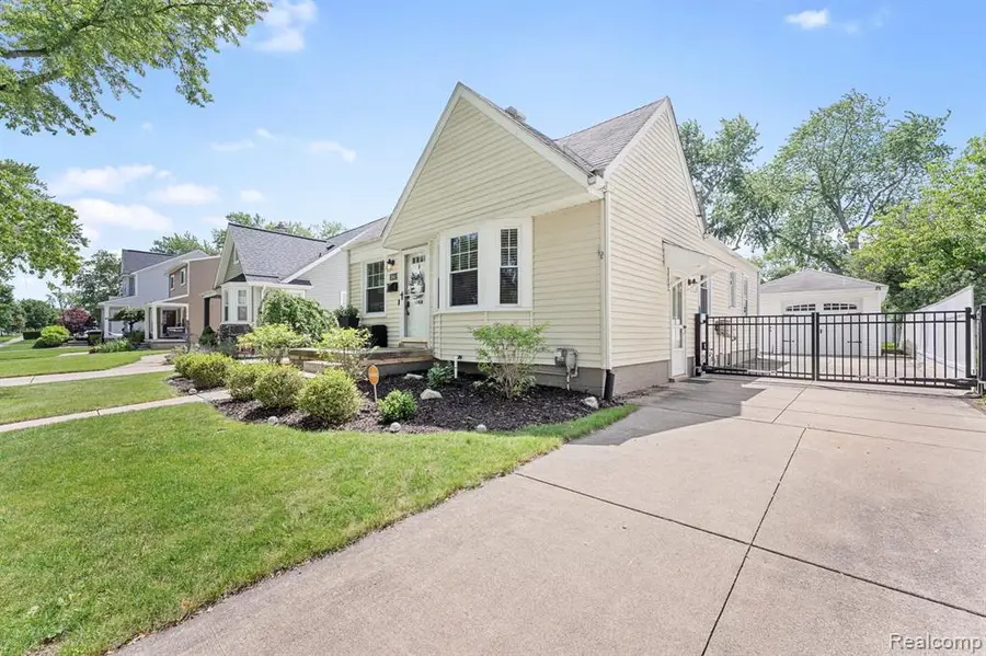 2841 Royal, Berkley, MI 48072 - #3