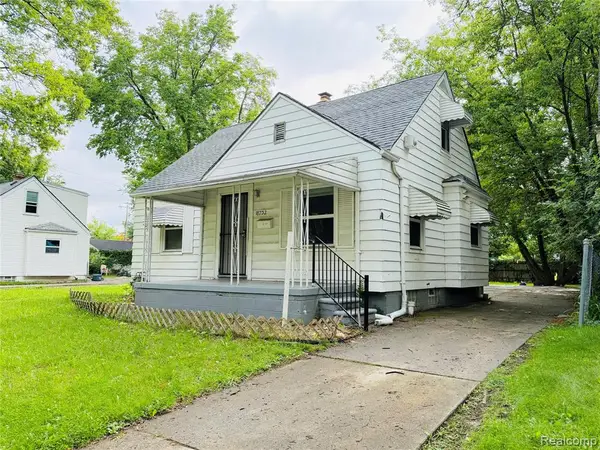 18732 Greenview, Detroit, MI 48219