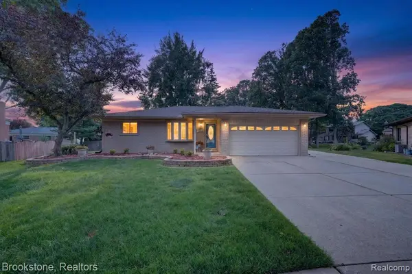 720 Comet, Canton, MI 48188
