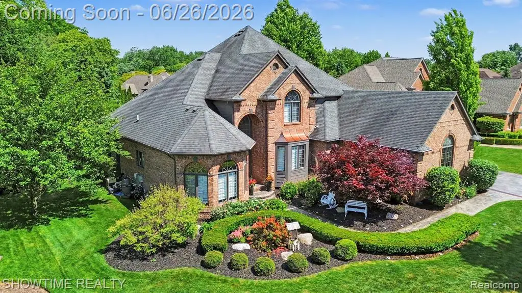 54676 Woodcreek, Utica, MI 48315 - #1