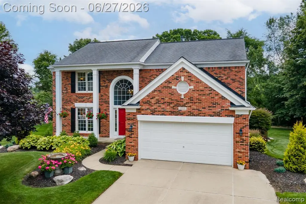 3715 Rolling Hills, Lake Orion, MI 48359 - #1