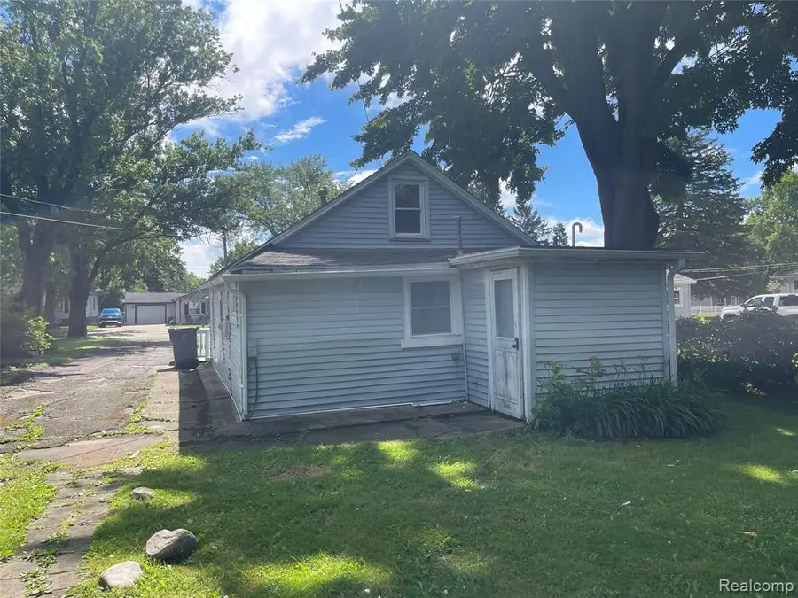 1093 Meadowlawn, Pontiac, MI 48340 - #3