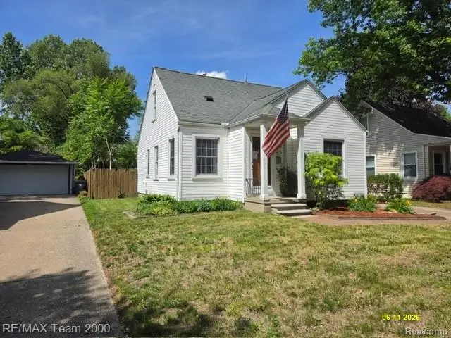 579 E Baker, Clawson, MI 48017 - #3