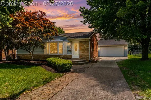 221 Reitman, Rochester Hills, MI 48307