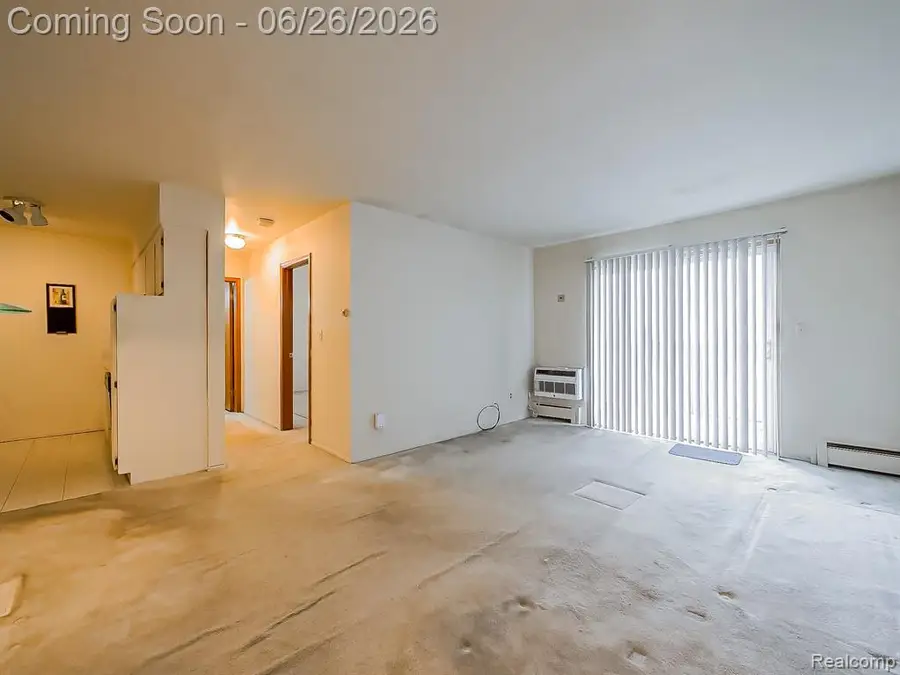 32125 Beaconsfield #44, Roseville, MI 48066 - #2