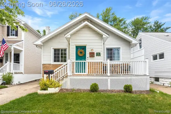221 College, Ferndale, MI 48220