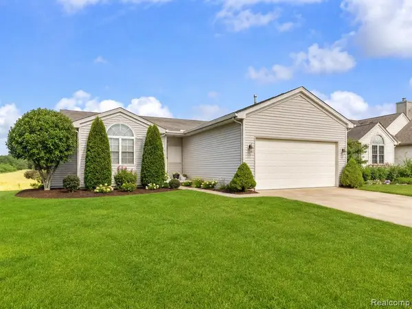 731 Berkshire, Saline, MI 48176