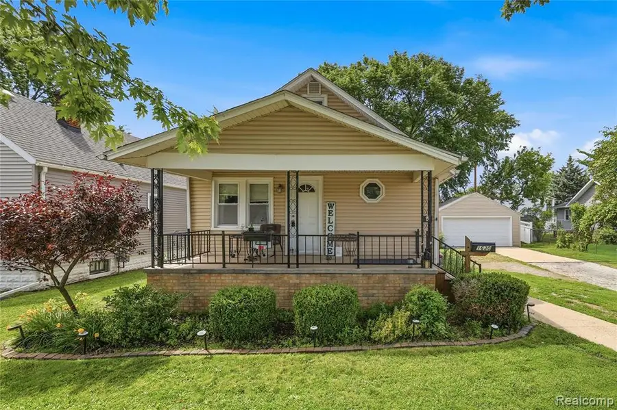 1630 Gordon, Port Huron, MI 48060 - #2