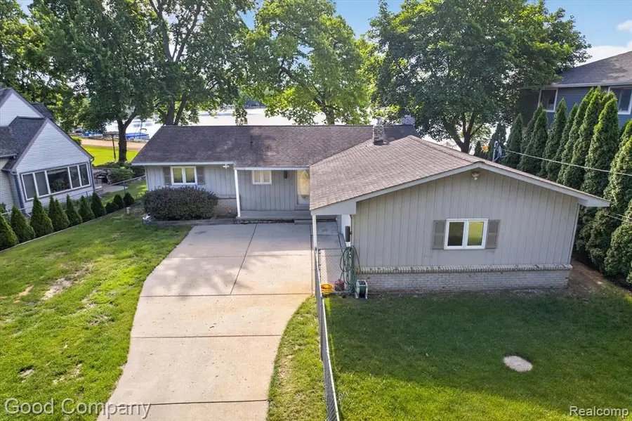 3161 Jackson, Highland, MI 48356 - #3