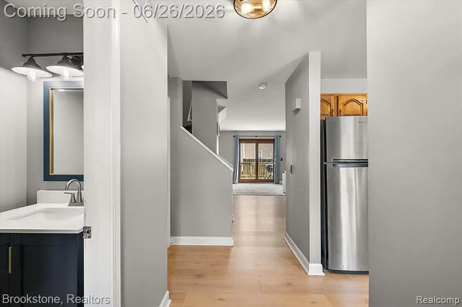 37077 Brynford, Clinton Township, MI 48036 - #2