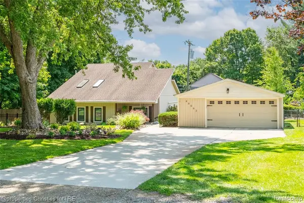 46063 Neeson, Northville, MI 48167