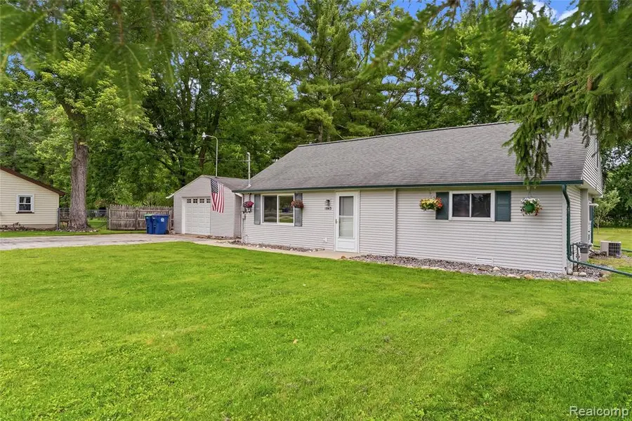 1843 Curtis, Birch Run, MI 48415 - #3