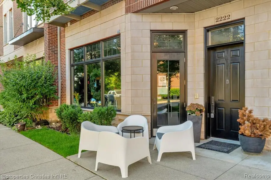 2222 Attard, Birmingham, MI 48009 - #2