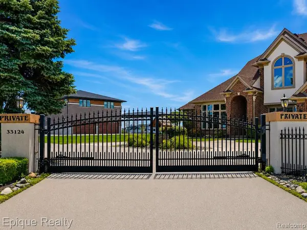 33124 N River, Harrison Twp, MI 