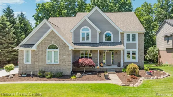 4577 Darlene, Commerce Twp, MI 48382