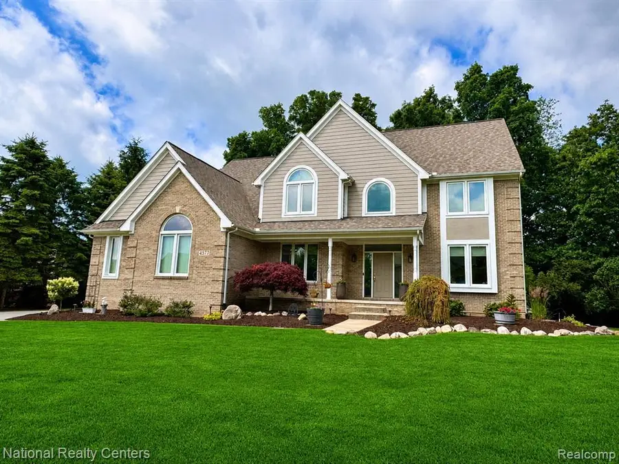 4577 Darlene, Commerce Township, MI 48382 - #3