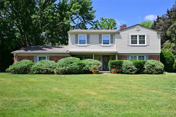 5888 Pentland, Bloomfield Hills, MI 48301