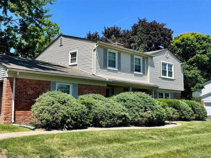 5888 Pentland, Bloomfield Hills, MI 48301 - #2