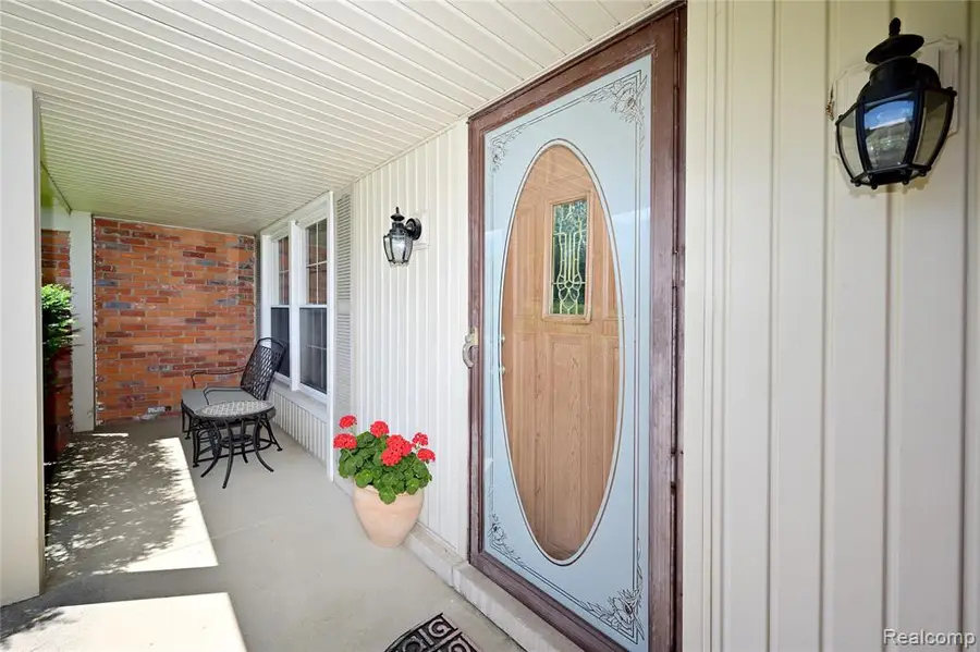 5888 Pentland, Bloomfield Hills, MI 48301 - #3