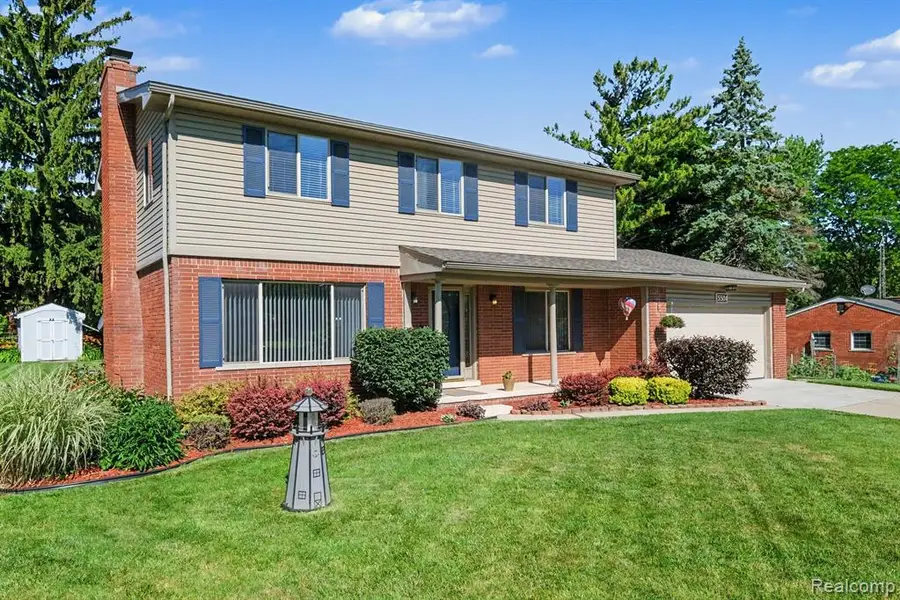 5504 Antoinette, Grand Blanc, MI 48439 - #2