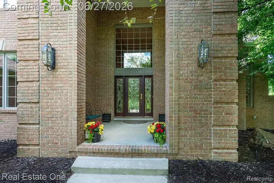 3347 Saint George, Rochester, MI 48306 - #2