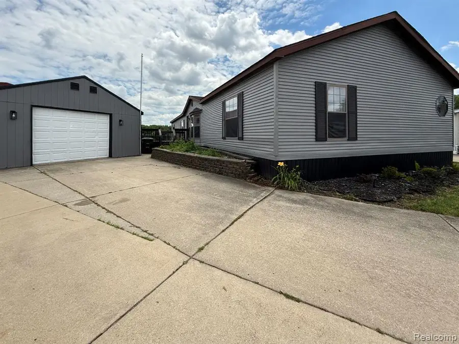 6255 Telegraph, Erie, MI 48133 - #2