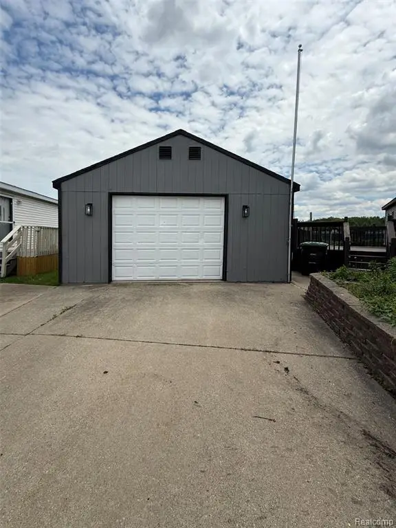 6255 Telegraph, Erie, MI 48133 - #3