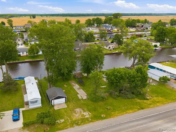 7448 Dyke, Clay, MI 48001
