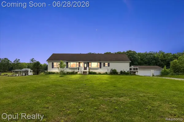 23815 Carleton West, Belleville, MI 48111