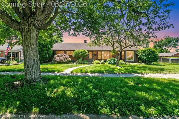 20510 Luna, Clinton Township, MI 48035