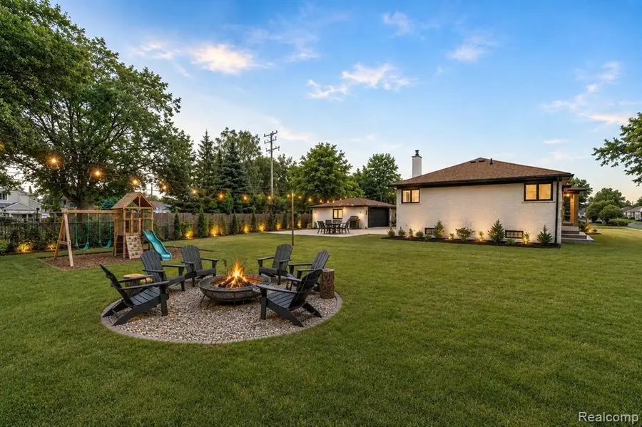 26318 San Rosa, Saint Clair Shores, MI 48081 - #3