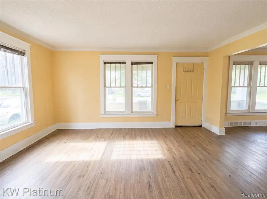 114 W Hamilton, Flint, MI 48503 - #2