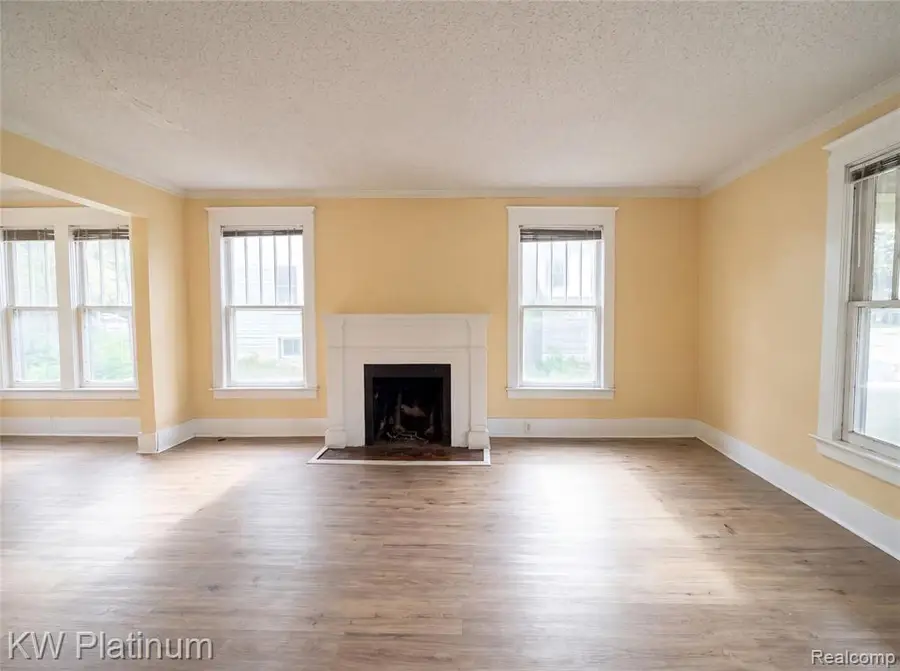 114 W Hamilton, Flint, MI 48503 - #3